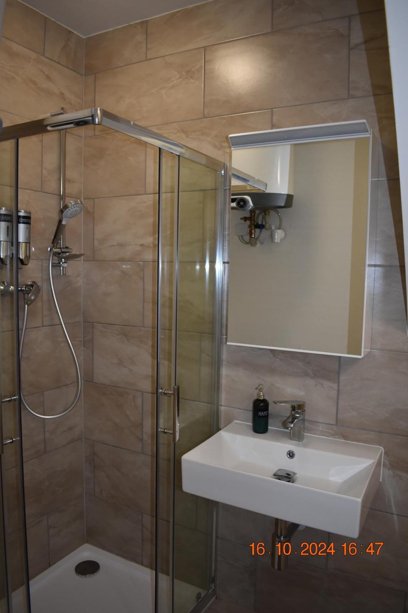 Flynnhouse Hotel As Bagian luar foto